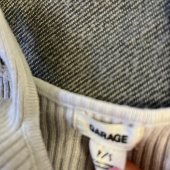 (🍄3/$25) garage tank top - Picture 2 of 2